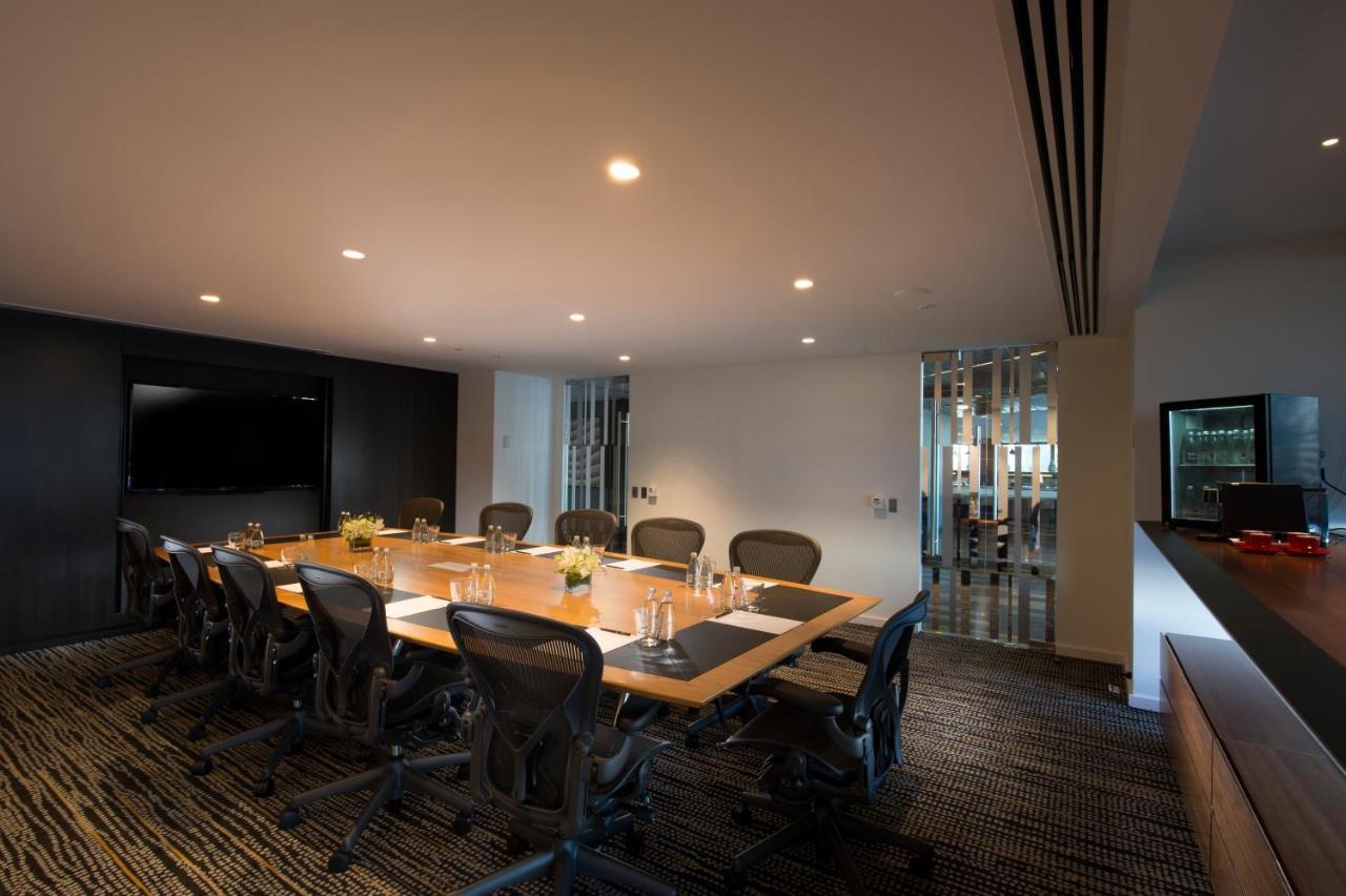 Pan Pacific Melbourne Hotel Eksteriør billede The boardroom at the 100 North Main Street location